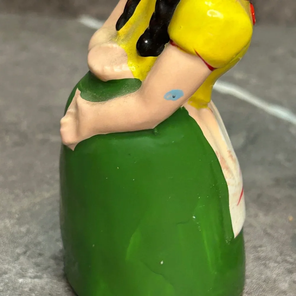 Vintage Kissing Dutch Boy and Girl Salt and Pepper Shakers Ceramic Figurines